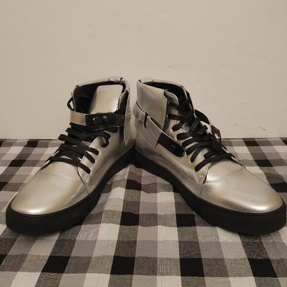 MEN'S  DESIGNER LACE UP SNEAKER. METALLIC PEBBLE GRAIN UPPER WITH A SLIDE BUCKLE - Picture 1 of 8